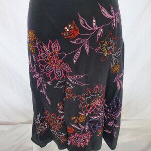Anne Carson 100% Linen Embroidered and Embellished Skirt size 10 Elegant